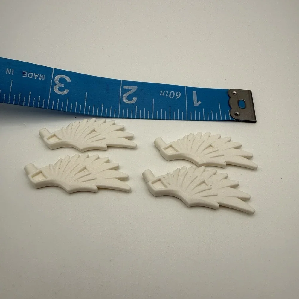 4 LEGO White Feathered Minifig Wing (11100)‎ - 4 Pieces